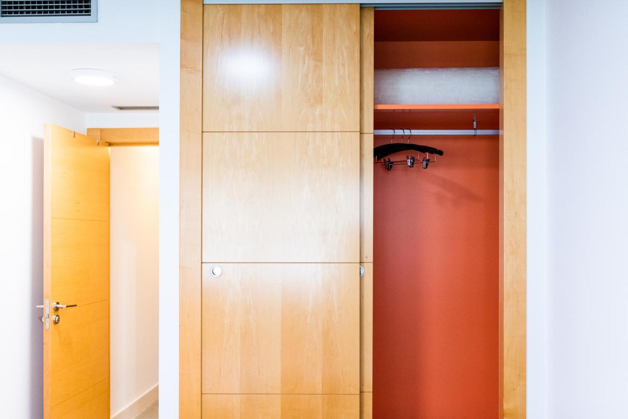 Tuguest Avenida De La Investigacion - Free Parking Apartment Granada Luaran gambar