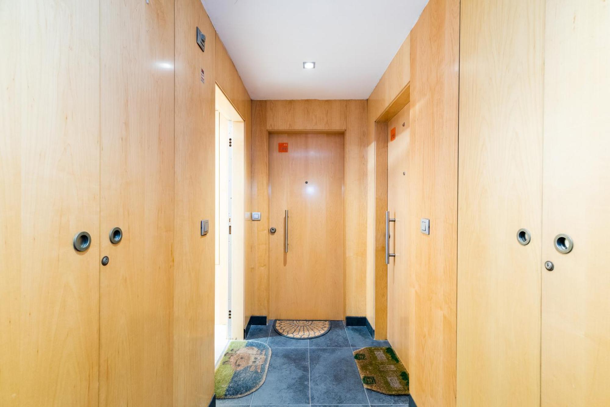 Tuguest Avenida De La Investigacion - Free Parking Apartment Granada Luaran gambar