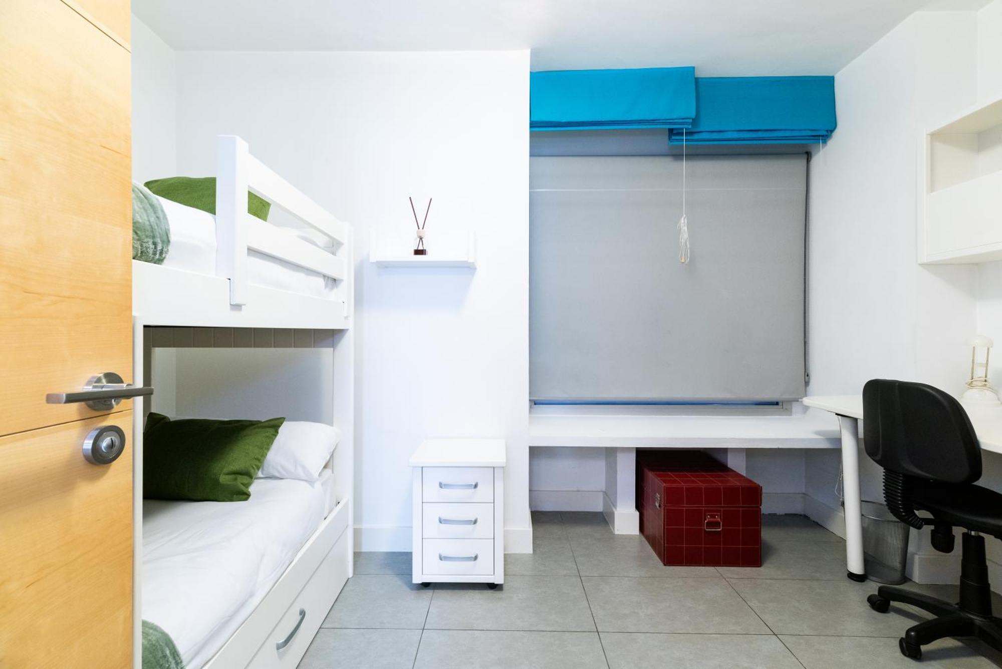 Tuguest Avenida De La Investigacion - Free Parking Apartment Granada Luaran gambar