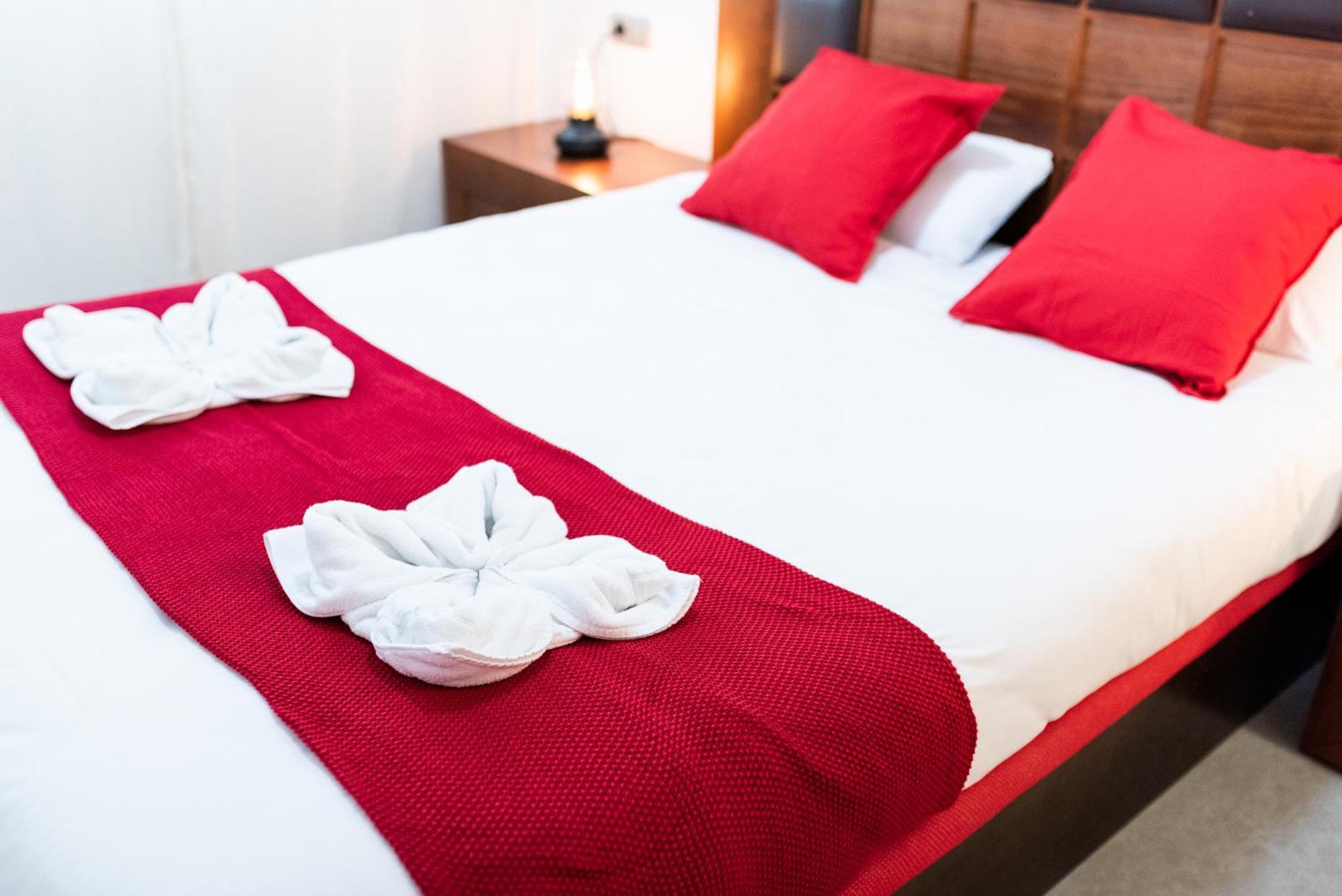 Tuguest Avenida De La Investigacion - Free Parking Apartment Granada Luaran gambar