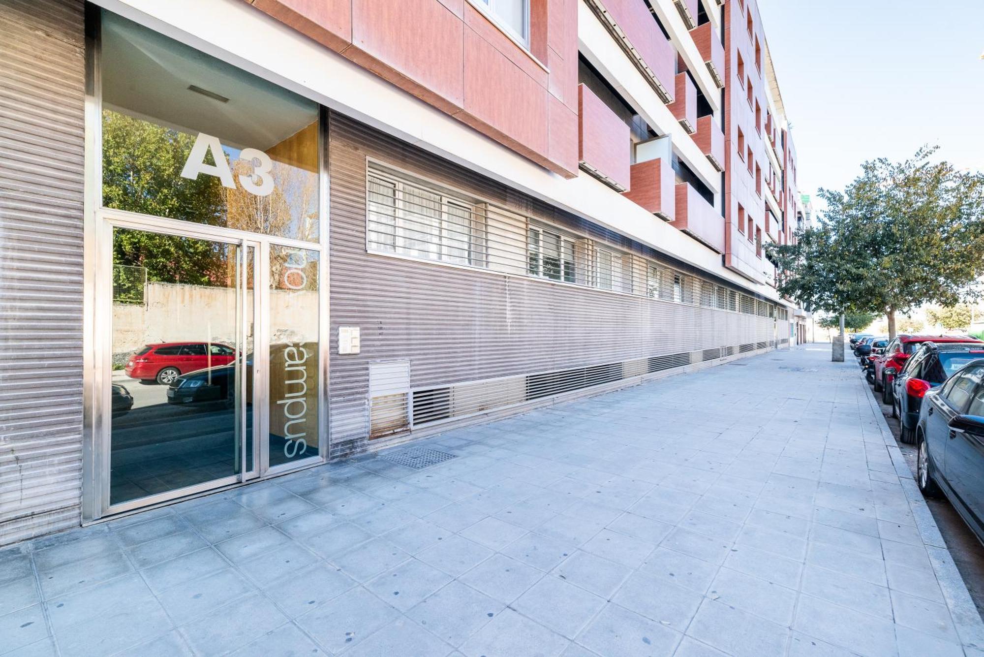 Tuguest Avenida De La Investigacion - Free Parking Apartment Granada Luaran gambar