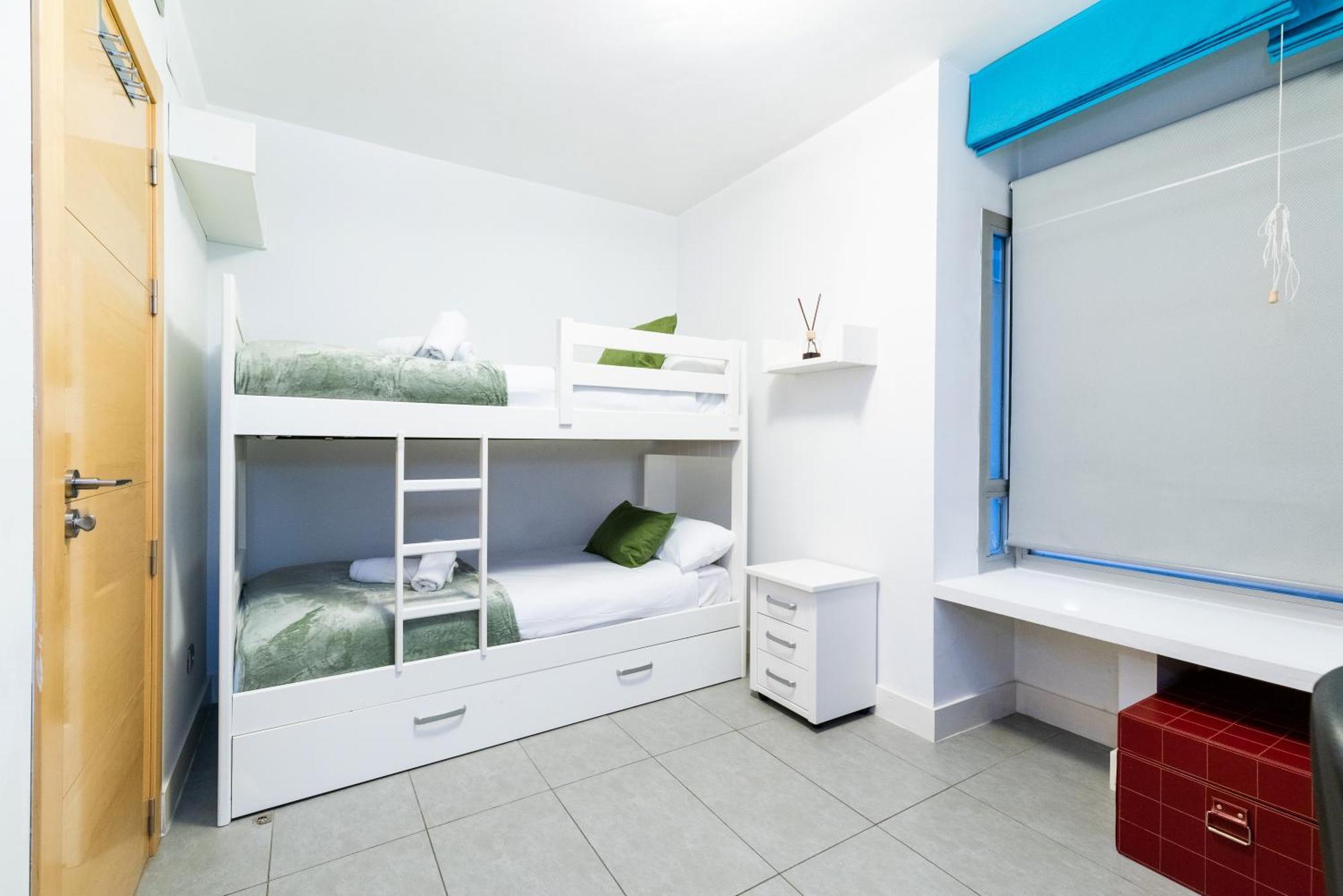 Tuguest Avenida De La Investigacion - Free Parking Apartment Granada Luaran gambar