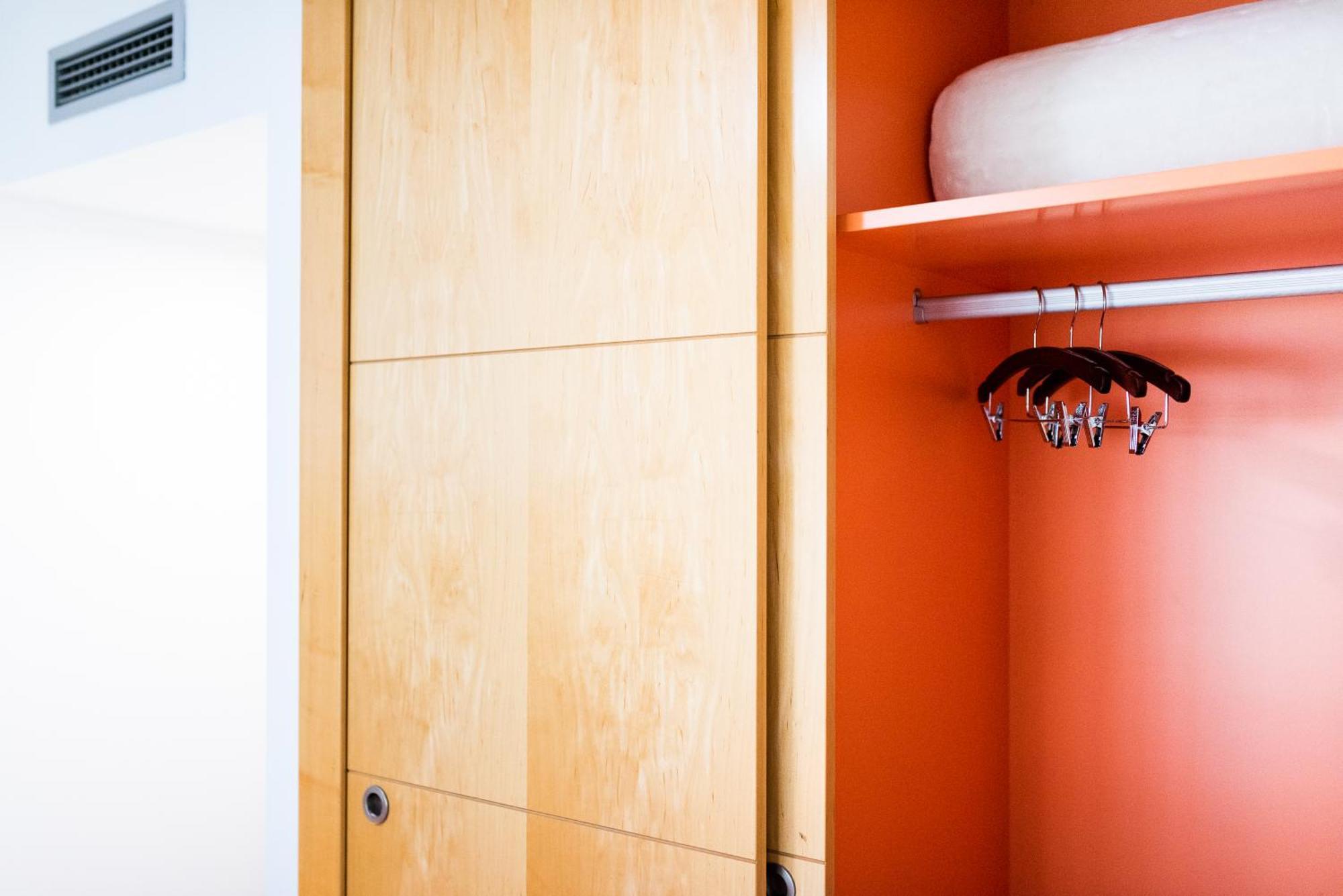 Tuguest Avenida De La Investigacion - Free Parking Apartment Granada Luaran gambar